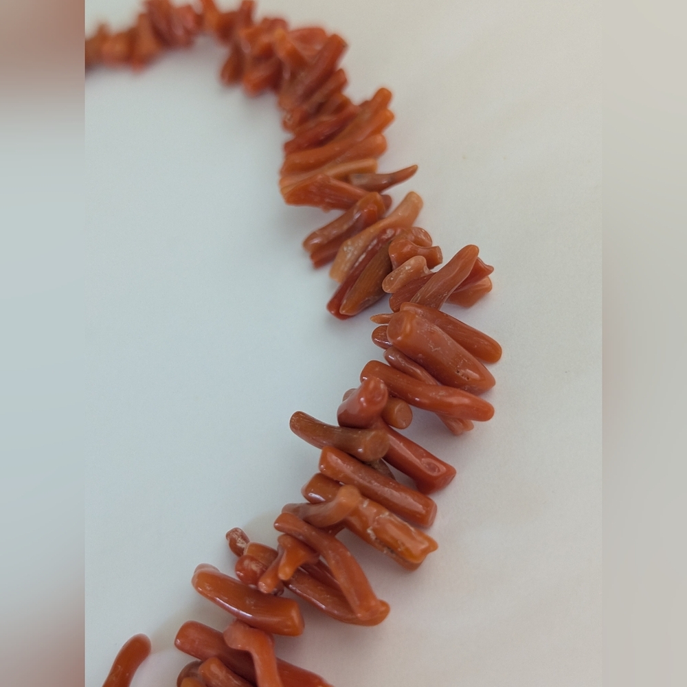 19" Antique 35.5mm Graduated Natural Orange Mediterranean Branch Coral Necklace - Picture 9 of 10